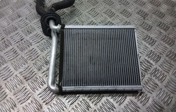 Toyota Prius+ (ZVW40) Heater blower radiator