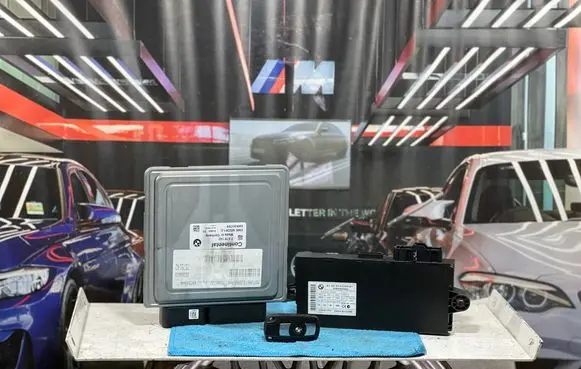 BMW 3 E90 E91 Engine ECU kit and lock set 7579142