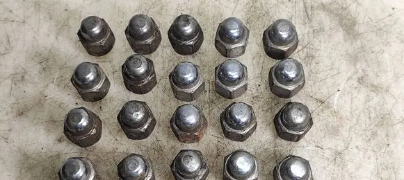 Volkswagen PASSAT B6 Nuts/bolts 