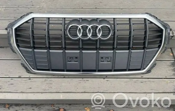 Audi Q3 F3 Front bumper upper radiator grill 83A853651
