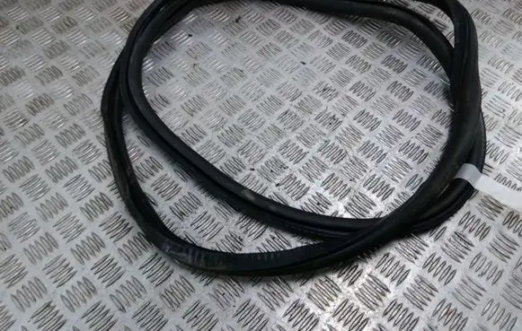 BMW 7 F01 F02 F03 F04 Rear door rubber seal (on body) 7178029