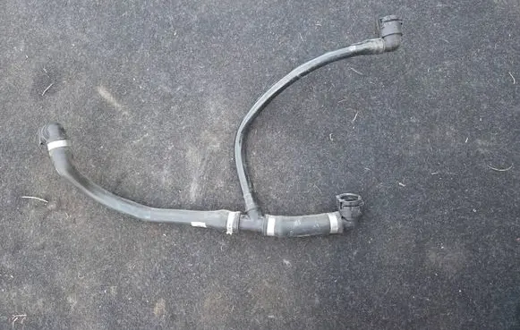 BMW 4 F32 F33 Engine coolant pipe/hose 8616914