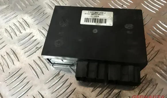 Volkswagen Golf IV Comfort/convenience module 1c0962258j