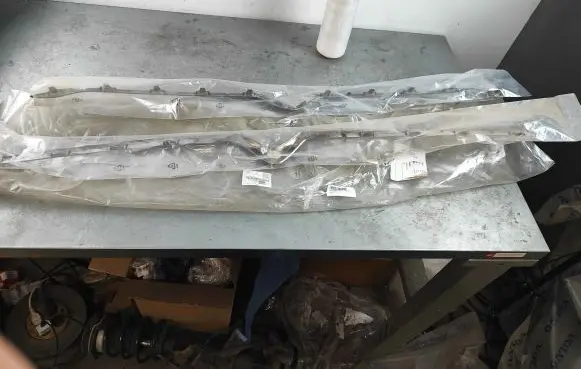Citroen C4 II Picasso Front grill 1609552580