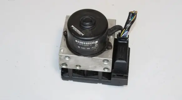 Jaguar XJ X40 ABS Pump LNC2210BD