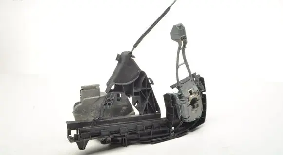 Volvo S40 Front door lock 30753657