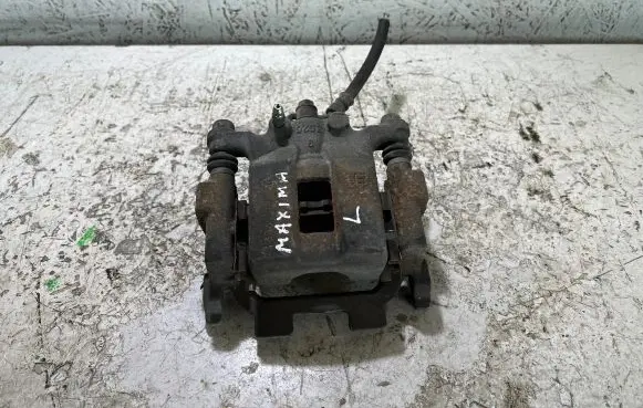 Nissan Maxima A35 Rear brake caliper