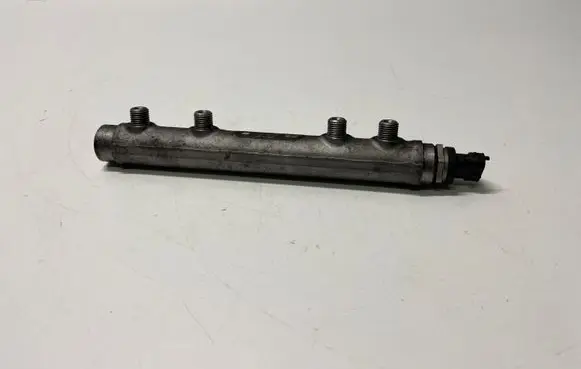 Hyundai ix 55 Fuel main line pipe 0445216018