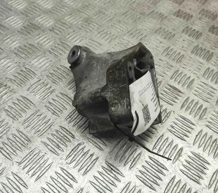 Mercedes-Benz ML W166 Engine mounting bracket A6422236304
