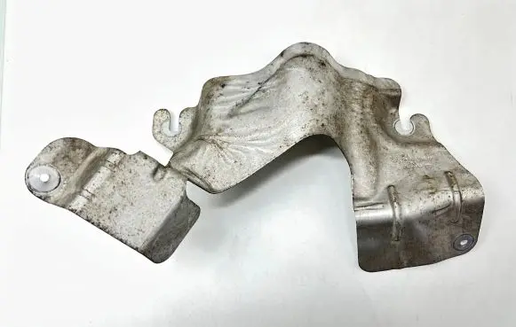 Peugeot Traveller Exhaust heat shield 9806553880