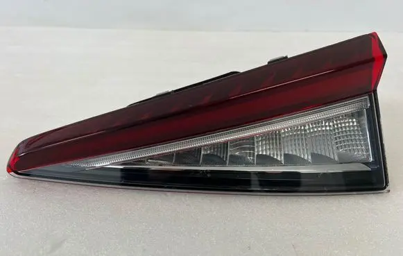Skoda Enyaq iV Tailgate rear/tail lights 5LE945308D 00032051 2VD01478806
