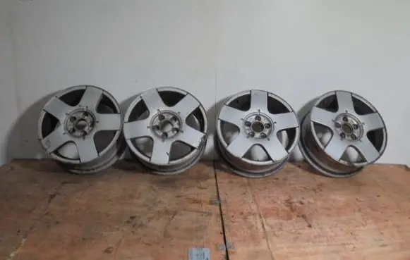 Volkswagen Golf IV R12 alloy rim 1J0601025B