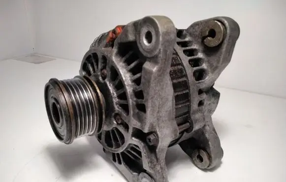 Renault Clio III Generator/alternator