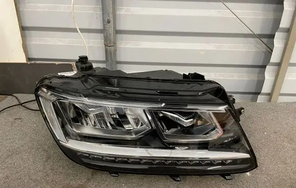 Volkswagen Tiguan Headlight/headlamp 5NB941774E 14510002543