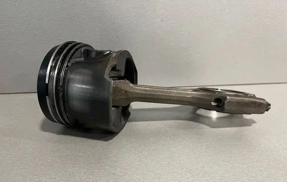 BMW 3 E92 E93 Piston with connecting rod 84L107