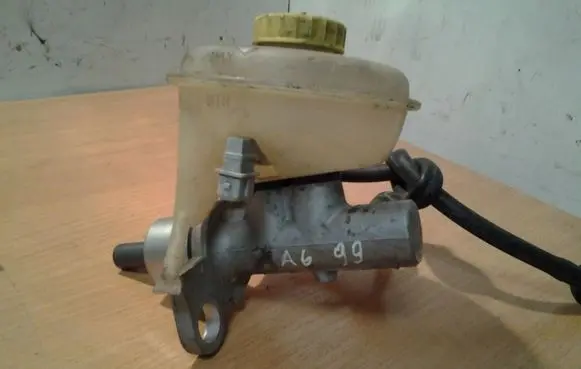 Audi A6 S6 C5 4B Master brake cylinder 9304125000 8E0611301