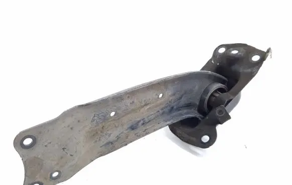 Audi Q3 8U Rear control arm
