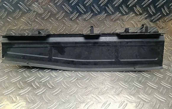 Citroen C4 X Intercooler air guide/duct channel 9834565380