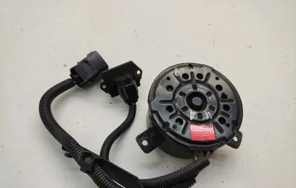 KIA Sportage Coolant fan relay F00S3A2409