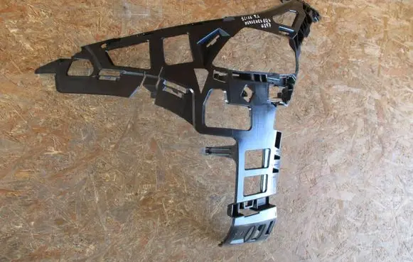 Mercedes-Benz EQS V297 Front bumper mounting bracket A2978852700