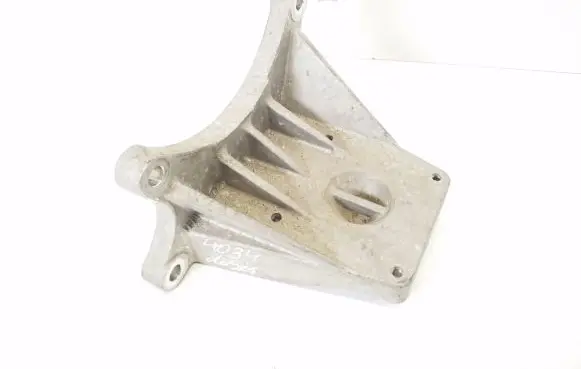 Maserati Ghibli Gearbox mounting bracket 670004299