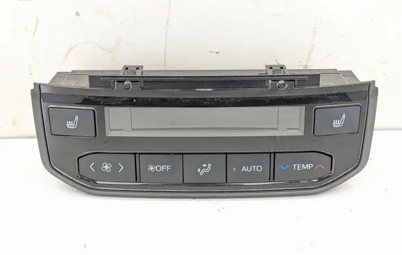 Toyota Highlander XU70 Climate control unit 559000E9766S0N 75K976 9766S0N