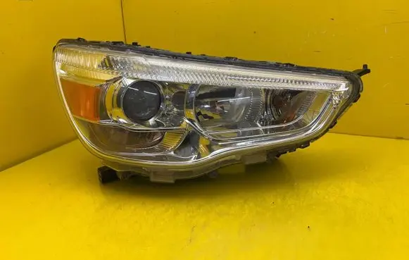 Mitsubishi ASX Headlight/headlamp 