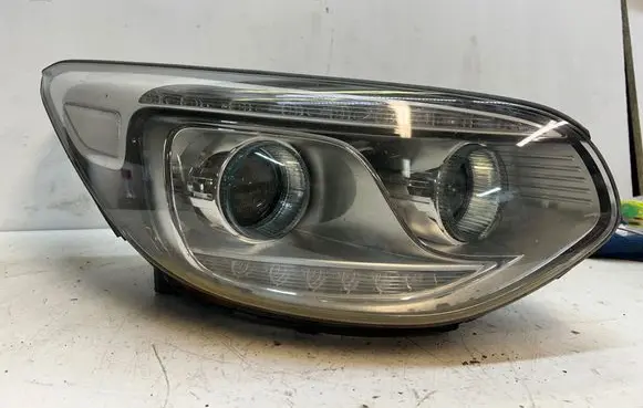 KIA Soul Headlight/headlamp 92101E4 E1320 14114