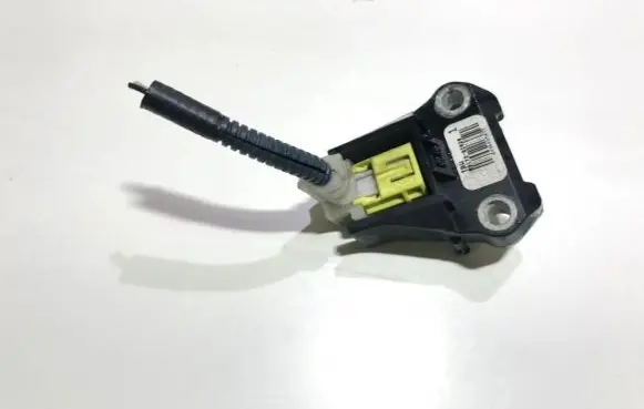 Toyota Yaris Airbag deployment crash/impact sensor 891730d020