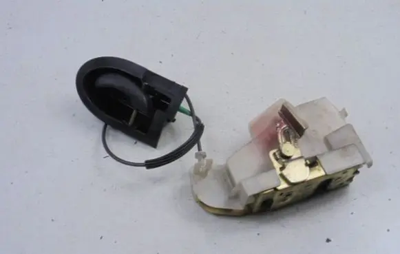 Ford Fiesta Rear door lock 96FGA264A27BD