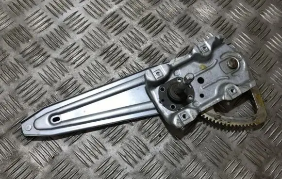 Toyota Avensis T270 Sliding door window regulator with motor