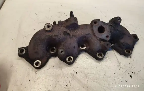 Opel Astra H Exhaust manifold