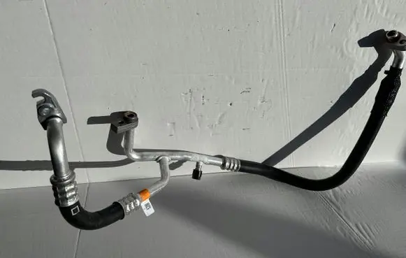 Ford Kuga III Air conditioning (A/C) pipe/hose