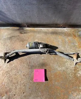 Volkswagen PASSAT B5 Front wiper linkage and motor 0390241528 3B1955113D