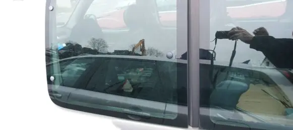 Citroen Berlingo Side middle window/glass 
