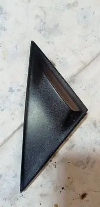 Lexus CT 200H Fender end trim 6749680L2 67496
