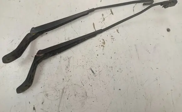 Seat Alhambra (Mk1) Front wiper blade arm