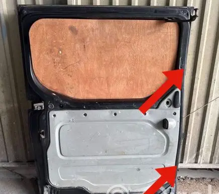 Opel Vivaro Sliding door trim 67277 075742