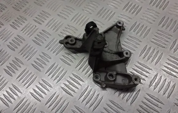 Citroen C5 Engine mounting bracket 9656392880
