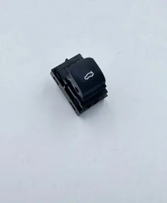 BMW X3 G01 Tailgate opening switch 9327029