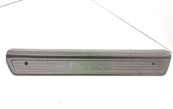 Mazda 929 Rear sill trim cover H26068740