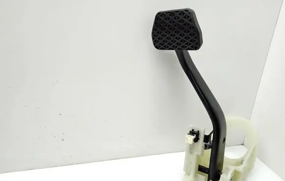 BMW 1 F20 F21 Brake pedal 35006860647 35316859639 67871110