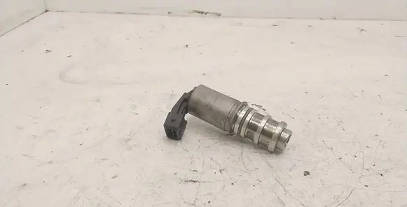 BMW 3 E90 E91 Camshaft vanos timing valve 7584990