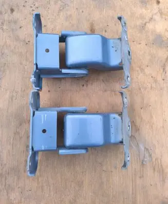 Opel Vivaro Loading door hinge set 