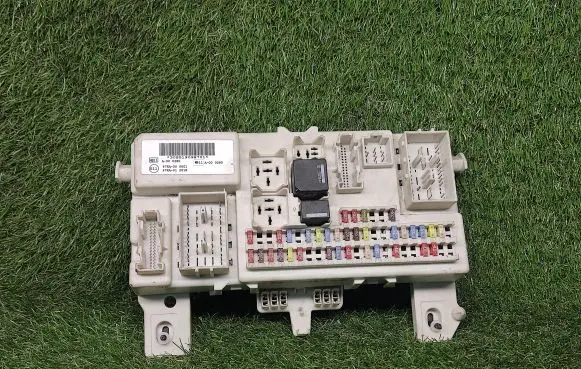 Ford Focus Power management control unit 4M5T14A073BH