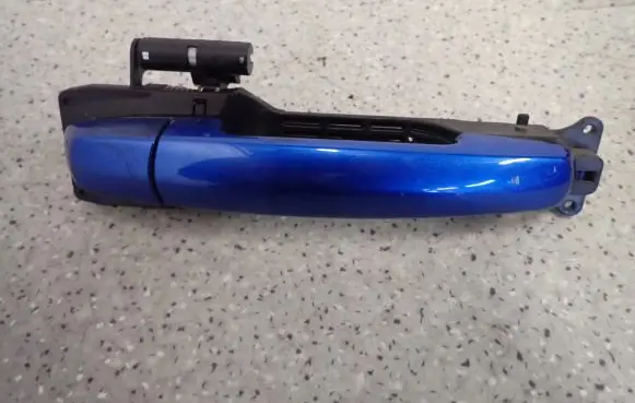 Suzuki SX4 Sliding door exterior handle 