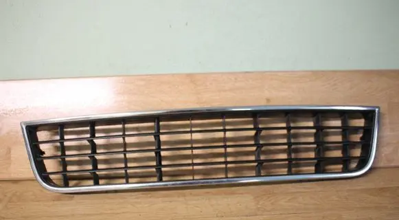 Audi A6 S6 C5 4B Front bumper lower grill 4B0807683L