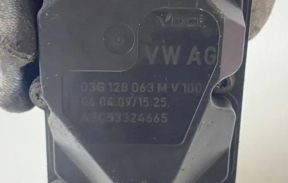 Audi A3 S3 8P Throttle valve 03G128063M