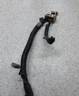 Nissan Almera N16 Positive cable (battery)