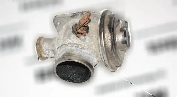 BMW 5 E39 EGR valve 7785452